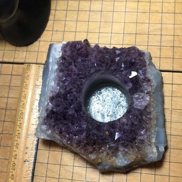 Amethyst Crystal Geode Tea Light Candle Holder 1lb 15oz Felted Base 4.75”x 4” - Picture 10 of 10
